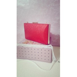 Clutch rosu de ocazie