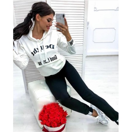 Trening bumbac Delight alb cu negru
