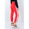 Pantaloni trening cu dungi albe, rosii