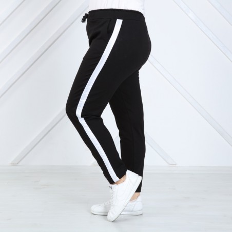 Pantaloni vatuiti cu dunga laterala marimi mari Pantaloni vatuiti cu dunga laterala marimi mari