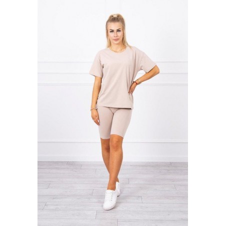 Compleu bej bumbac pantaloni 3/4 si tricou Compleu bej bumbac pantaloni 3/4 si tricou